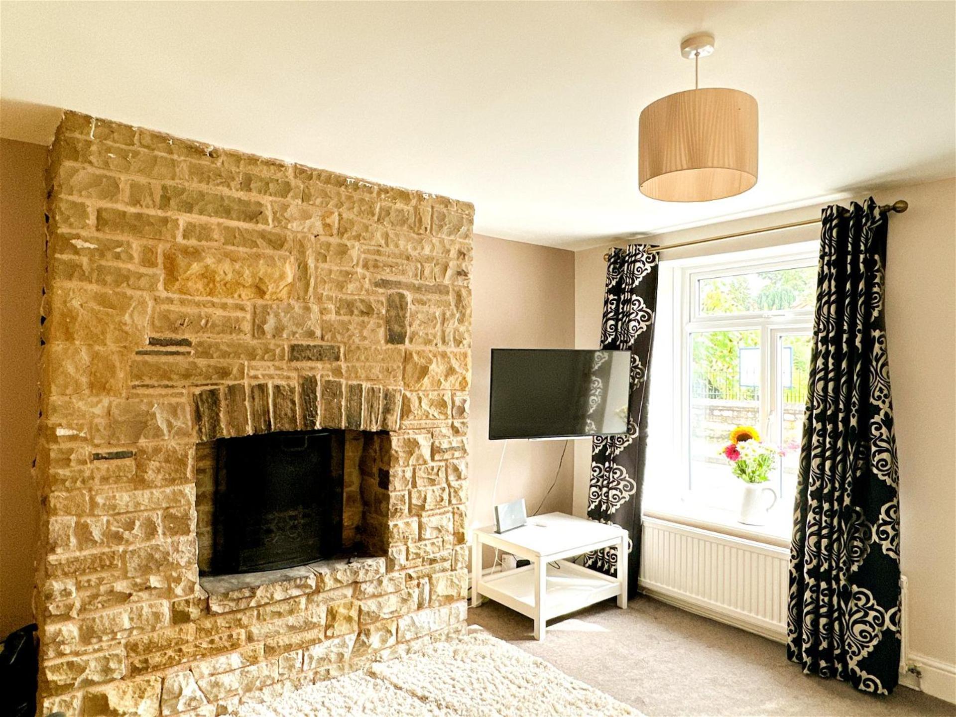Country Cottage With Church View And Fireplace Near Leeds & York Exterior foto